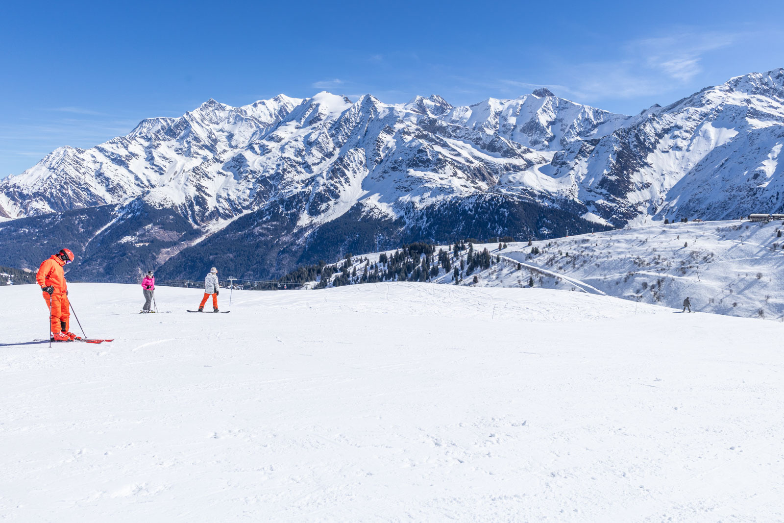 View of Mont Blanc from Tierces That's a VERY orange suite!!! 